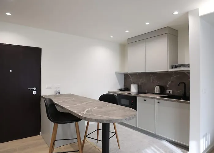 Arkle 4 Apartment