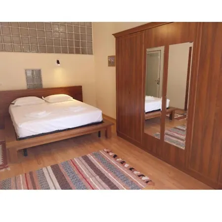 דירה Arkle 4 טיראנה